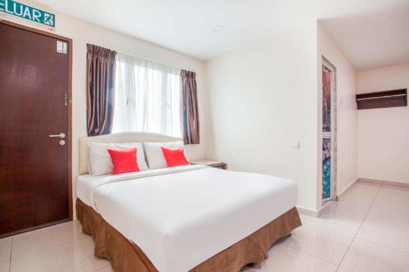Sam Hotel Sitiawan Exteriér fotografie