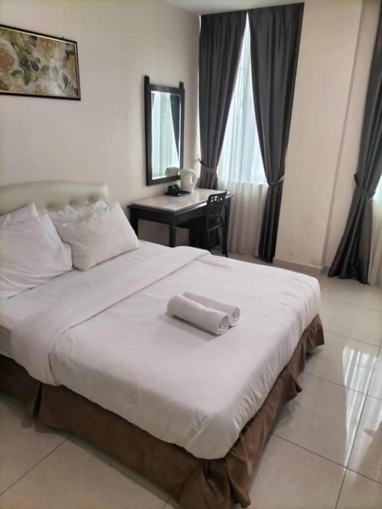 Sam Hotel Sitiawan Exteriér fotografie