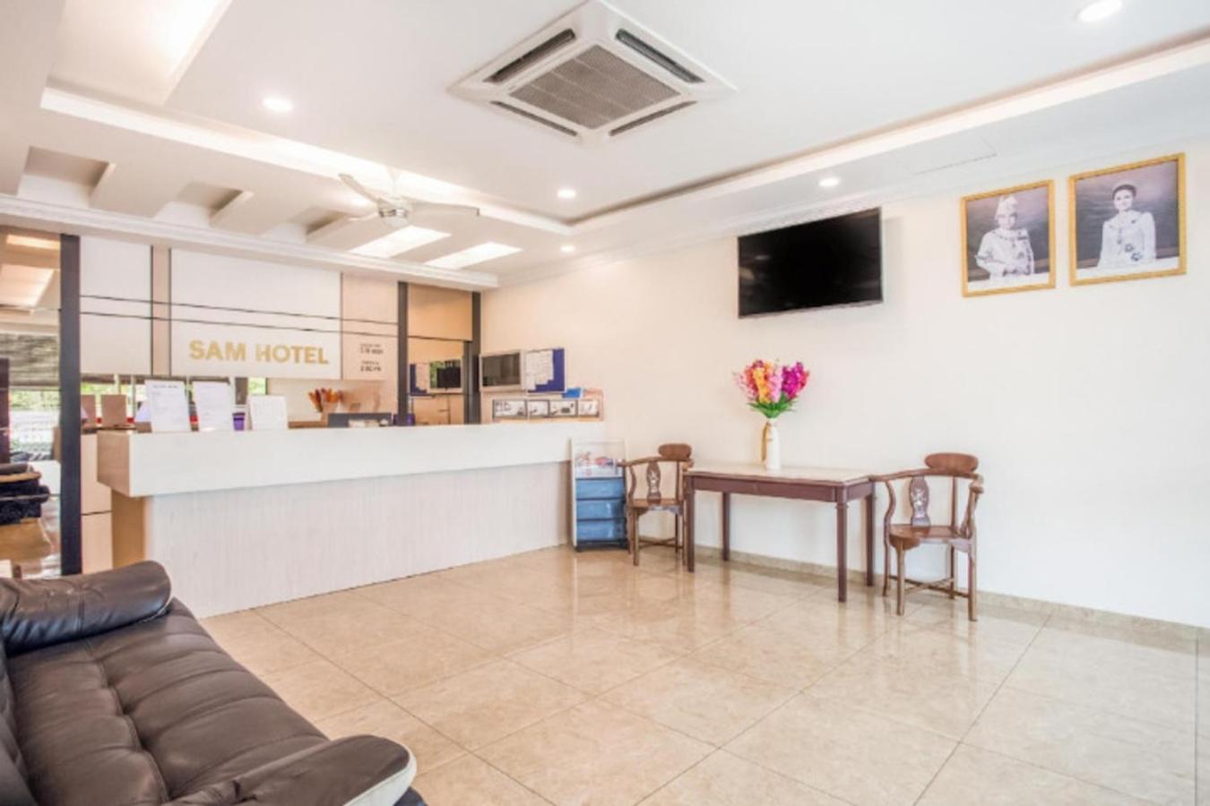 Sam Hotel Sitiawan Exteriér fotografie